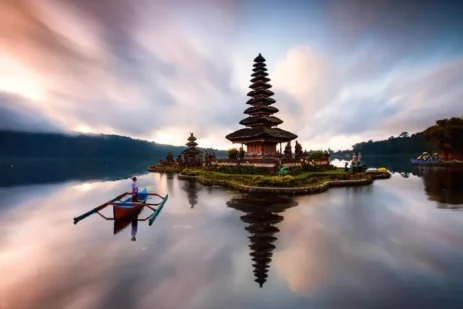 Top 10 Must-Visit Destinations Around the World